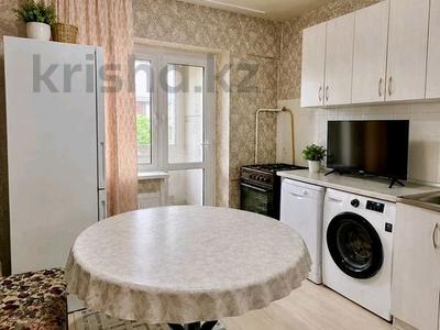 2-комнатная квартира · 54 м² · 5/5 этаж, мкр Жетысу-4 — Абая/Момышулы за 41 млн ₸ в Алматы, Ауэзовский р-н
