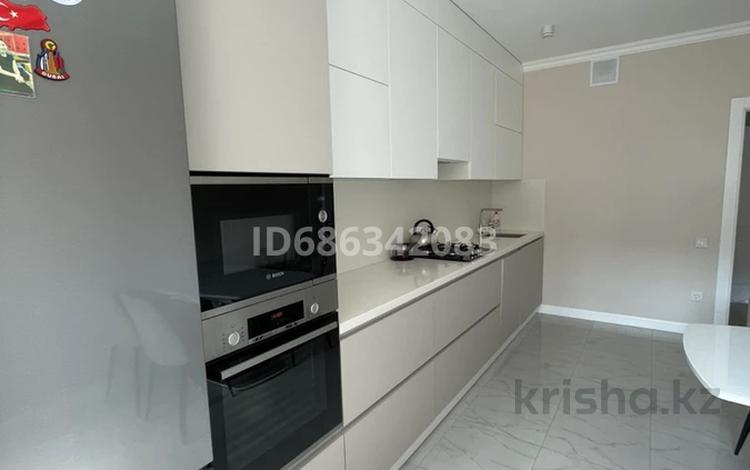 3-комнатная квартира, 119.8 м², 4/9 этаж, Береке 53