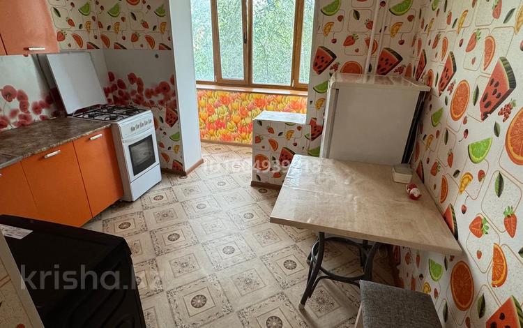 1-комнатная квартира · 38 м² · 4/5 этаж, мкр 4 18 за 120 000 ₸ в Уральске — фото 4