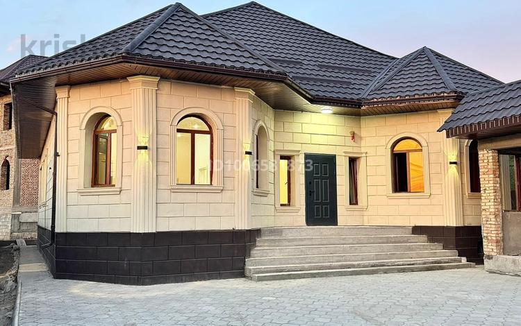 Отдельный дом · 8 комнат · 280 м², Баисеитова 61в за 2.5 млн 〒 в Жанатурмысе — фото 2