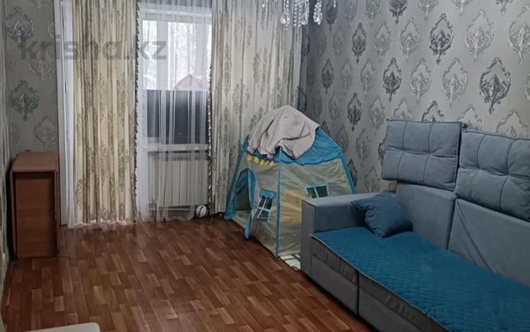 2-комнатная квартира · 48 м² · 5/5 этаж, Майкудук, 13й микрорайон — 14й микрорайон за 8.5 млн ₸ в Караганде, Алихана Бокейханова р-н — фото 2