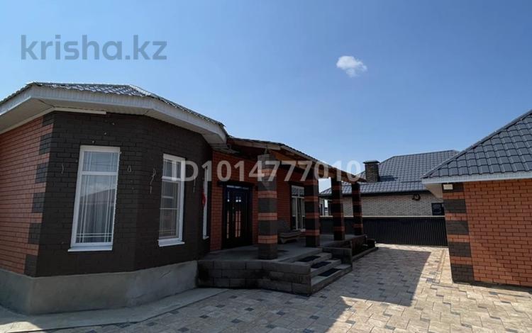 Жеке үй · 5 бөлме · 260 м² · 8 жүзд., Жана турмыс, бағасы: 70 млн ₸ в Актобе, жилой массив Жанатурмыс — фото 2