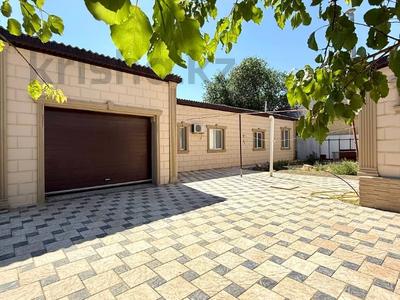 Отдельный дом · 4 комнаты · 156 м² · 6 сот., Рембаза ул. Спутник 14 за 54 млн ₸ в Атырау