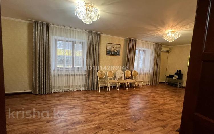 Жеке үй · 4 бөлме · 240 м² · 8 жүзд., Зачаганск пгт ш/а. 52/3 — Саратовская, бағасы: 70 млн ₸ в Уральске, мкр. Зачаганск пгт — фото 6
