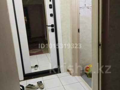 2-комнатная квартира · 48 м² · 1/5 этаж, Камзина 12 за 90 000 ₸ в Аксу