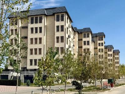 2-бөлмелі пәтер · 80 м² · 4/6 қабат, Микрорайон Ак шагала, 2ая улица 21, бағасы: 43 млн ₸ в Атырау