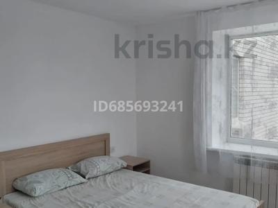 2-бөлмелі пәтер · 60 м² · 3/3 қабат, Мухита 16 — Напротив Областной больницы, бағасы: 140 000 ₸ в Уральске
