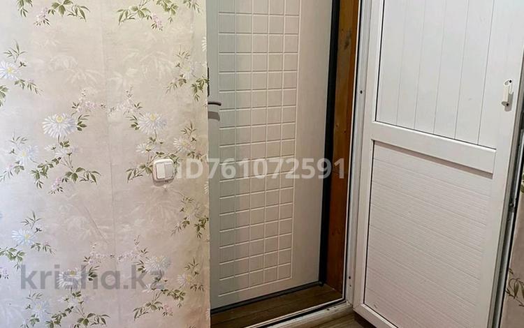 1-бөлмелі пәтер · 34 м² · 9/9 қабат, 7 мкр 2 — Находится возле Корзины, бағасы: 6 млн ₸ в Темиртау — фото 2