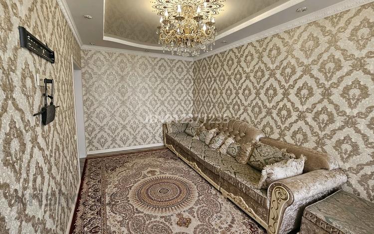 2-бөлмелі пәтер · 55 м² · 11/14 қабат, мкр Акбулак, 1-я улица 55, бағасы: 300 000 ₸ в Алматы, Алатауский р-н — фото 2