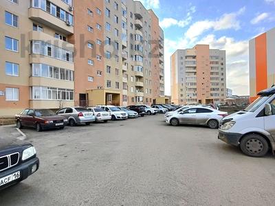 2-комнатная квартира, 56 м², 1/9 этаж, проспект Казыбек би за 23.5 млн 〒 в Усть-Каменогорске