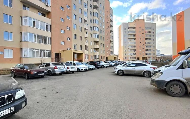 2-комнатная квартира, 56 м², 1/9 этаж, проспект Казыбек би за 23.5 млн 〒 в Усть-Каменогорске — фото 2