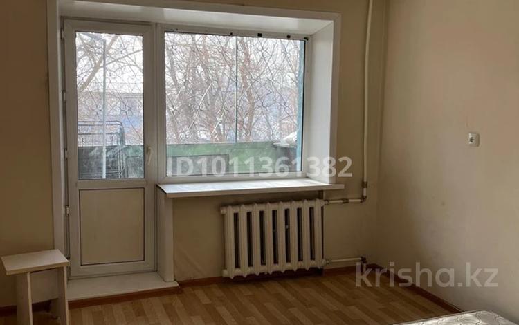 1-бөлмелі пәтер · 31 м² · 2/5 қабат, 6-шағынаудан 1, бағасы: 13.5 млн ₸ в Караганде, Казыбек би р-н — фото 2