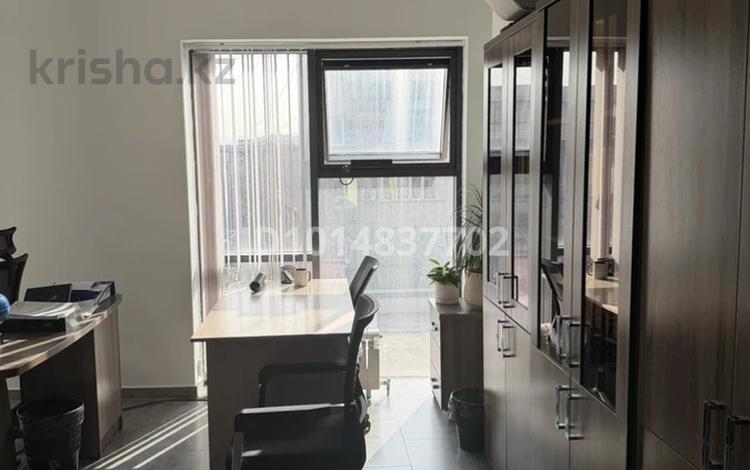 Офисы · 35 м² за 350 000 ₸ в Алматы, Бостандыкский р-н — фото 2