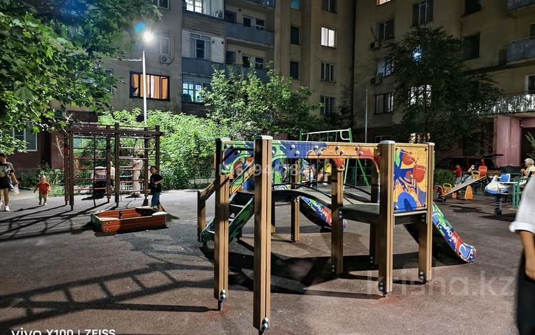 1-комнатная квартира · 52 м² · 1/12 этаж, мкр Жетысу-3 51 — Абая Момышұлы за 230 000 ₸ в Алматы, Ауэзовский р-н — фото 11