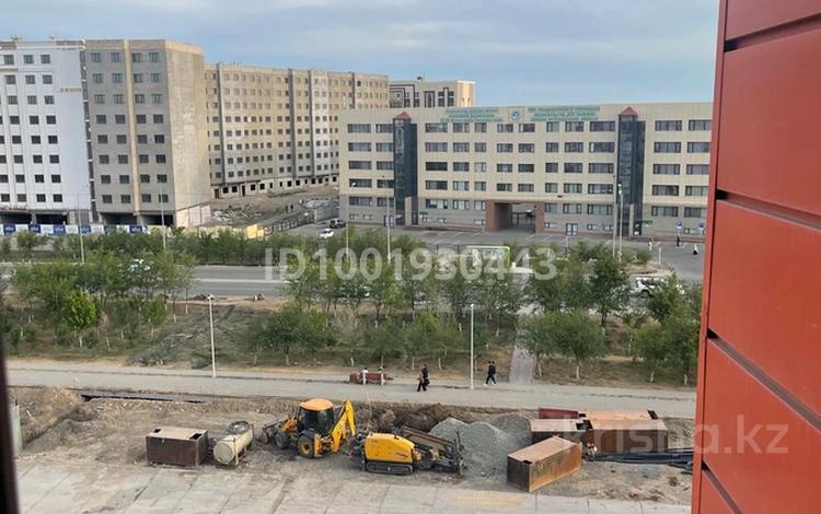 2-бөлмелі пәтер · 58 м² · 6/9 қабат, мкр Атырау, Абулхайыр хана 51а, бағасы: 26 млн ₸ — фото 3