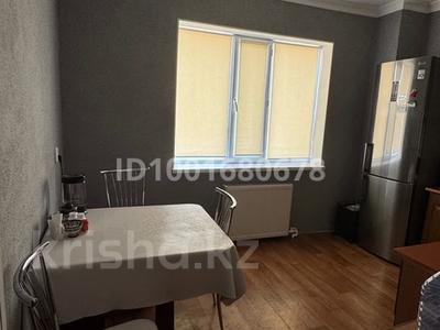 2-бөлмелі пәтер · 54 м² · 3/10 қабат, мкр Юго-Восток, Республики 1/4 — Республики -момышулы, бағасы: 20 млн ₸ в Караганде, Казыбек би р-н