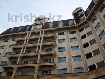 3-комнатная квартира · 212.5 м², Омаровой 35/1 за ~ 151.9 млн 〒 в Алматы, Медеуский р-н