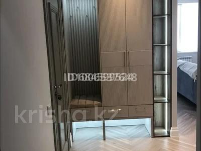 2-бөлмелі пәтер · 77 м² · 8/9 қабат, Нурсая-3 ш/а., Абулхайыр хана 74-1, бағасы: 400 000 ₸ в Атырау, мкр Нурсая-3