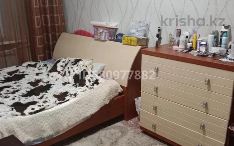 3-комнатная квартира · 56 м² · 2/2 этаж, Ауэзова 77 — Ресторан Тайказан за 17 млн ₸ в Семее — фото 2