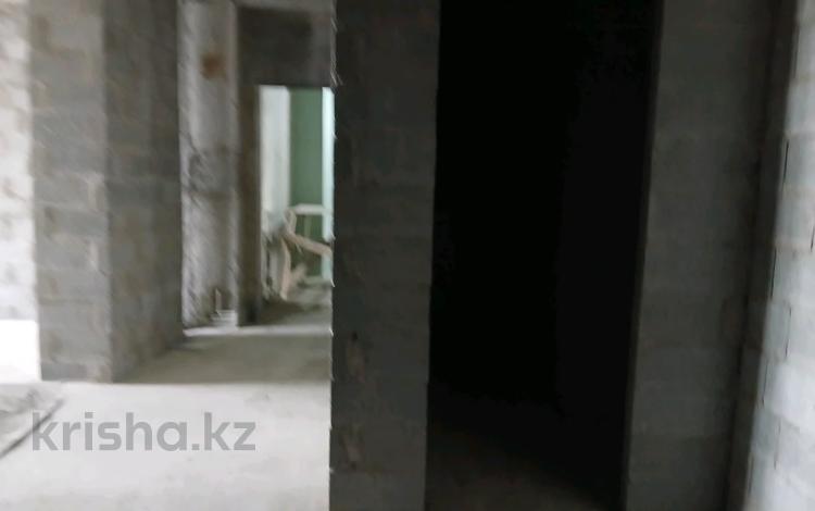 2-бөлмелі пәтер · 61 м² · 9/9 қабат, Байдибек би 5, бағасы: 20 млн ₸ в Шымкенте — фото 2
