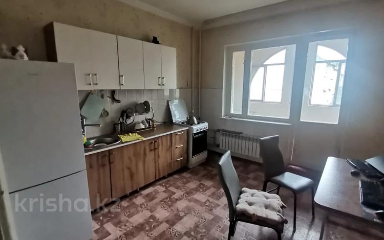 1-комнатная квартира · 42 м² · 4/5 этаж, мкр Мамыр-2 за 29.5 млн ₸ в Алматы, Ауэзовский р-н — фото 4