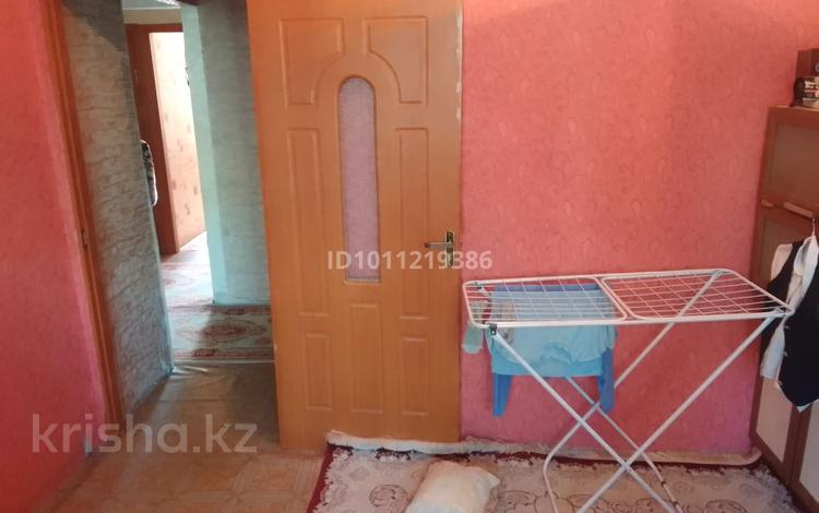 4-бөлмелі пәтер · 84 м² · 3/3 қабат, мкр Алатау 42 — находится между школами 48-43, бағасы: 21 млн ₸ в Таразе — фото 2