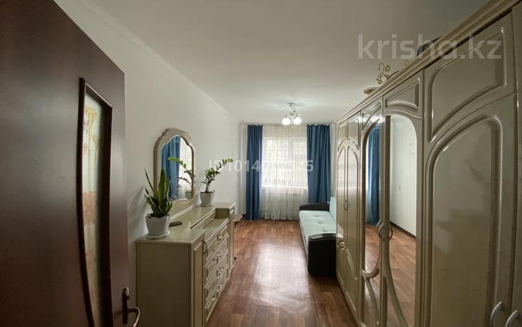 2-комнатная квартира · 43.8 м² · 5/5 этаж, мкр Каратау 13 — «Напротив магазина Asmol, рядом с аптекой «Амир и Д», возле автомойки/самомойки.» за 11 млн ₸ в Таразе — фото 2
