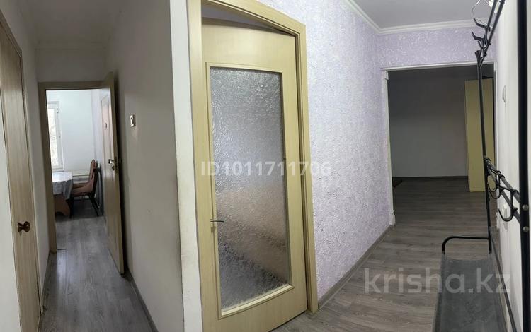 2-комнатная квартира · 45 м² · 5/5 этаж, мкр Айнабулак-3 93 за 200 000 ₸ в Алматы, Жетысуский р-н — фото 12