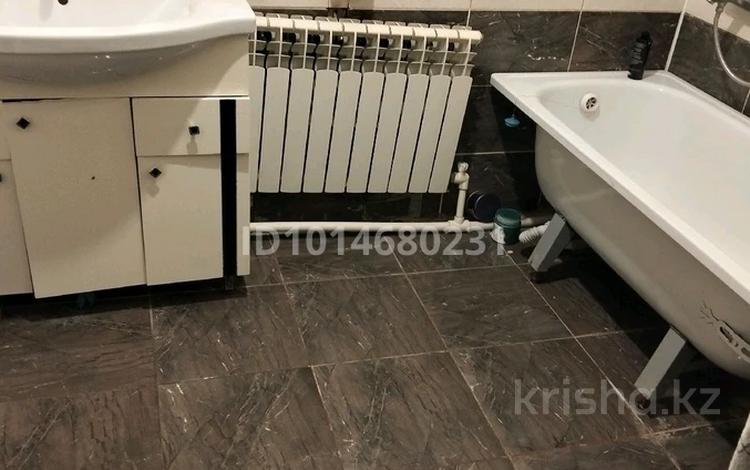 1-бөлмелі пәтер · 58 м² · 3/5 қабат, 12 ш/а. 22, бағасы: 10 000 ₸ в Актобе, мкр 12 — фото 2