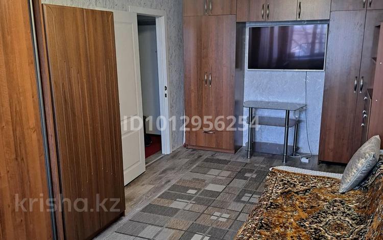 1-комнатная квартира · 38 м² · 3/5 этаж, Жамакаева 219А — Район 20 квартал за 11 млн ₸ в Семее — фото 2