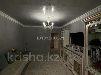 2-бөлмелі пәтер · 45 м² · 2/5 қабат, Астана ш/а. 27 — Рахимова- Рысбек батыра, бағасы: 26 млн ₸ в Таразе, мкр Астана