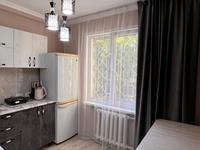 1-комнатная квартира, 32 м², 1/5 этаж посуточно, Серикбаева 23 за 8 000 〒 в Усть-Каменогорске