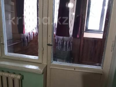 2-бөлмелі пәтер · 52 м² · 4/5 қабат, Ақсай-4 ш/а., Аксай 4, бағасы: 32 млн ₸ в Алматы, Ауэзовский р-н