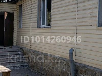 Отдельный дом · 3 комнаты · 127.7 м² · 137.7 сот., Жакыпбаева 1 — Шиномонтаж это и есть наш дом АЗС заправка по Алдабергенова за 19 млн ₸ в Карабулаке
