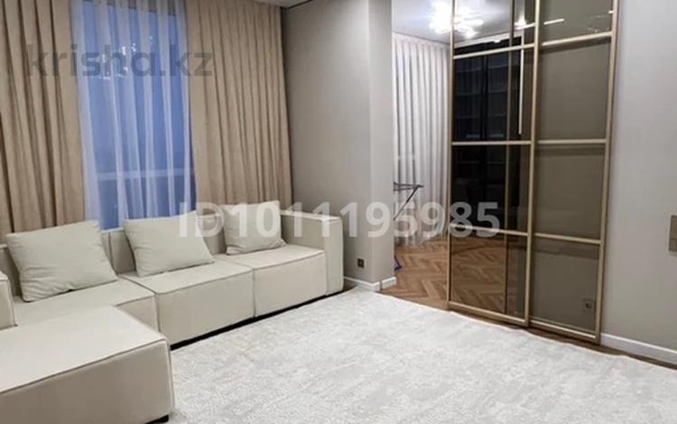 3-комнатная квартира · 60 м² · 17/18 этаж, Е-36 2, 4, 5, 9, 11 за 400 000 ₸ в Астане, Нура р-н — фото 2