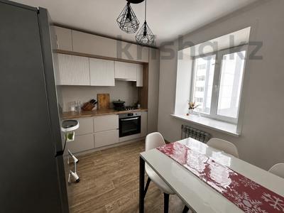3-бөлмелі пәтер · 82 м² · 4/5 қабат, Юбилейный 14, бағасы: 36 млн ₸ в Костанае