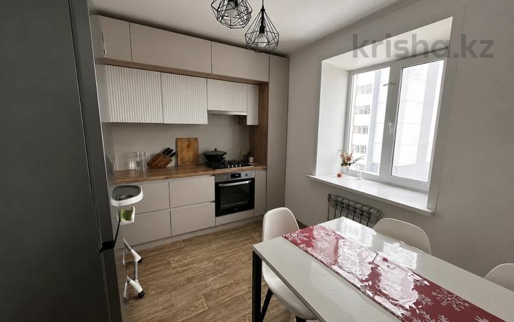 3-бөлмелі пәтер · 82 м² · 4/5 қабат, Юбилейный 14, бағасы: 36 млн ₸ в Костанае — фото 2