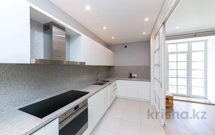 3-комнатная квартира · 212 м² · 2/4 этаж, Карашаш ана за 162 млн ₸ в Астане, Нура р-н — фото 6