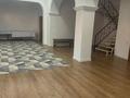 Отдельный дом · 6 комнат · 250 м², Абая 36/1 за 700 000 〒 в Уральске — фото 4