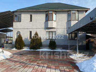 Жеке үй · 7 бөлме · 253 м² · 20 сот., мкр Боралдай (Бурундай), Суворова 53а, бағасы: 80 млн ₸ в Алматы, Алатауский р-н