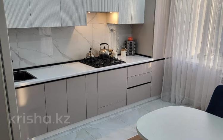 3-комнатная квартира · 84 м² · 8/9 этаж, мкр. Алтын орда за 38 млн ₸ в Актобе — фото 2