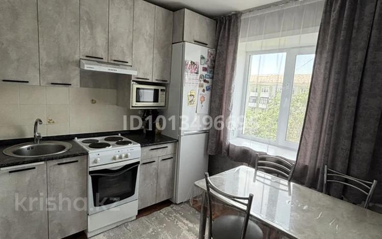 3-комнатная квартира · 46.5 м² · 5/5 этаж, Назарбаева 38 за 20 млн ₸ в Усть-Каменогорске — фото 2