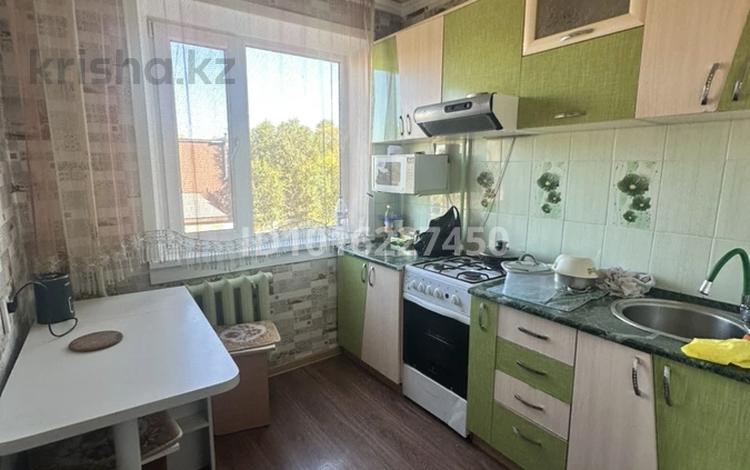 2-комнатная квартира · 44 м² · 3/5 этаж, Майкудук, 11а микрорайон 6 за 140 000 ₸ в Караганде, Алихана Бокейханова р-н — фото 2