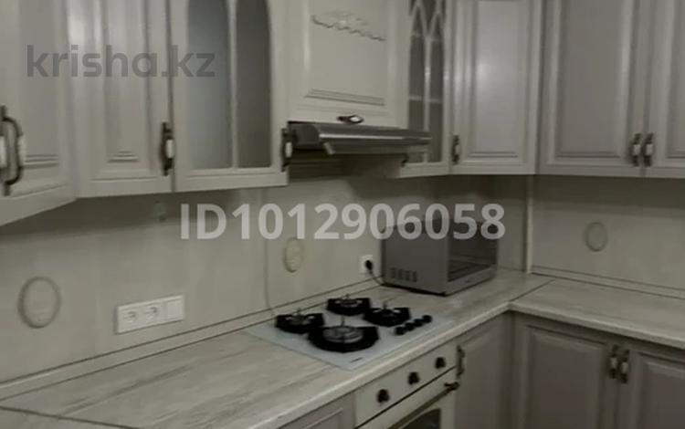 3-бөлмелі пәтер · 61 м² · 1/5 қабат, Абая 53/1 — Абая валиханова, бағасы: 300 000 ₸ в Астане, р-н Байконур — фото 12