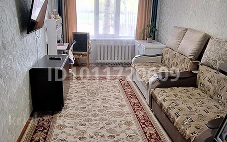2-комнатная квартира · 49 м² · 1/5 этаж, Бурова 12 — Находится на остановке Поликлиника, 25 школа за 18 млн ₸ в Усть-Каменогорске, Ульбинский — фото 2