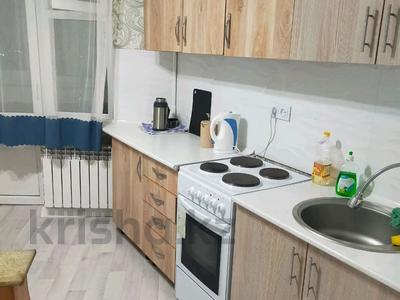 3-комнатная квартира, 75 м², 11/12 этаж помесячно, Назарбаева за 200 000 〒 в Талдыкоргане