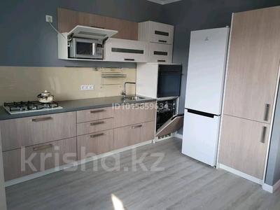 4-комнатная квартира · 140 м² · 2/3 этаж, А. Кердери 104 за 450 000 ₸ в Уральске