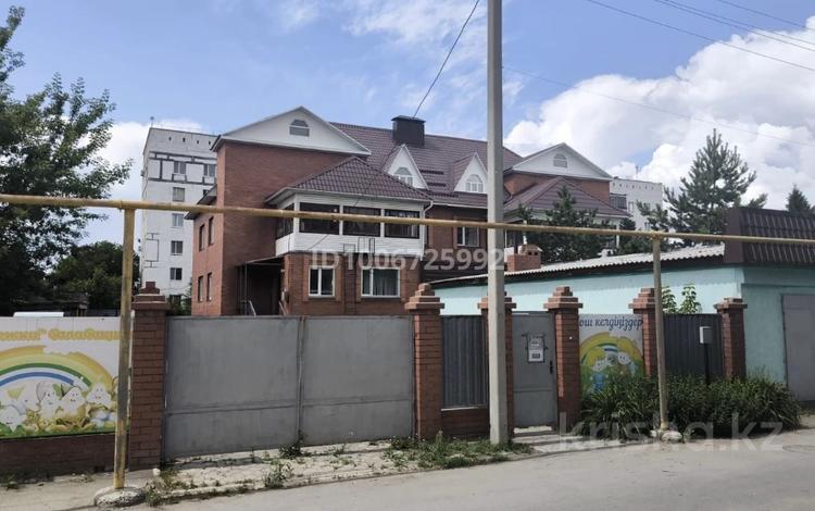 Отдельный дом · 4 комнаты · 840 м², 1 Челябинская 6 — Карбышева-Челябинская за 1.7 млн 〒 в Костанае — фото 2