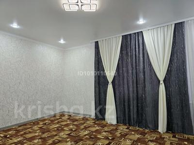 2-комнатная квартира · 61 м² · 3/5 этаж, мкр Кадыра Мырза-Али — Правдухина за 220 000 〒 в Уральске