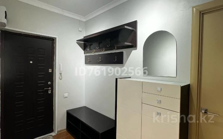 3-бөлмелі пәтер · 79.8 м² · 3/8 қабат, Назарбаева 48 — Жибек жолы, бағасы: 400 000 ₸ в Алматы, Медеуский р-н — фото 2